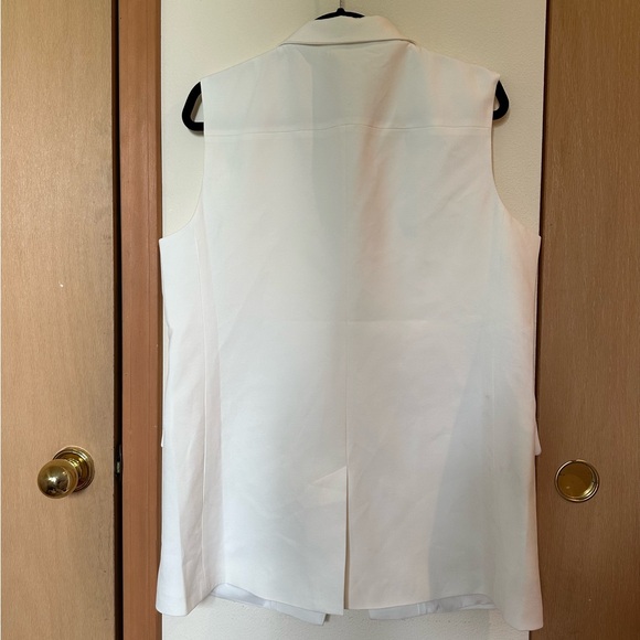 The Drop Rumi Elongated Vest in Ivory - Picture 8 of 8